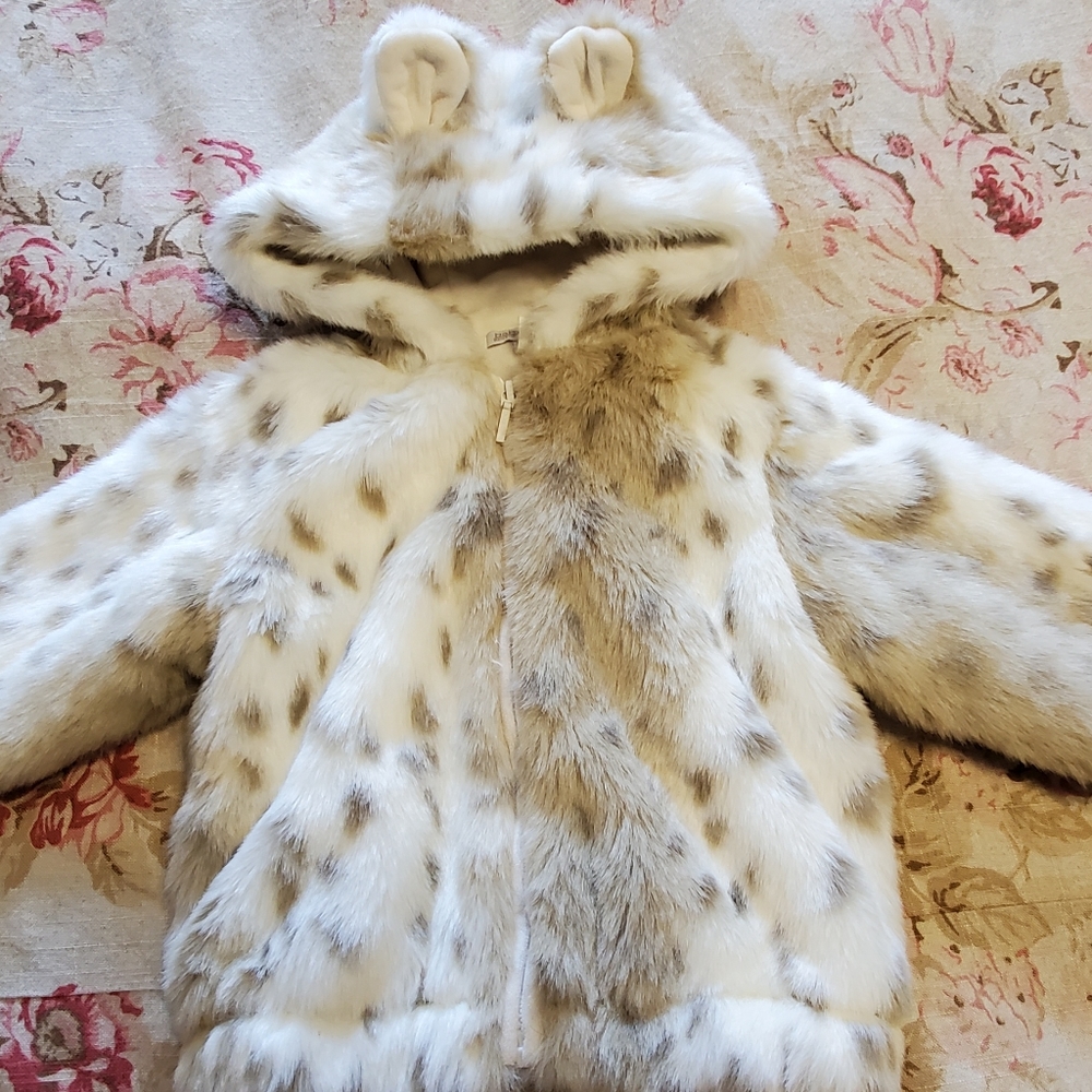 Little Kid size 2-3 years Restoration Hardware Baby & Child Faux Fur coat
